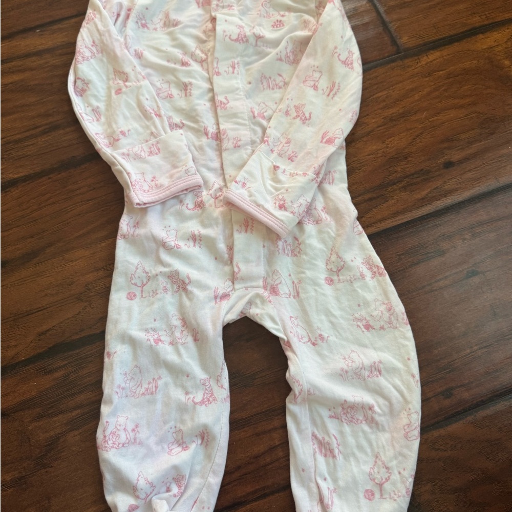 Magnetic me Winnie the Pooh “sweeter than hunny” print sleeper 3-6 months